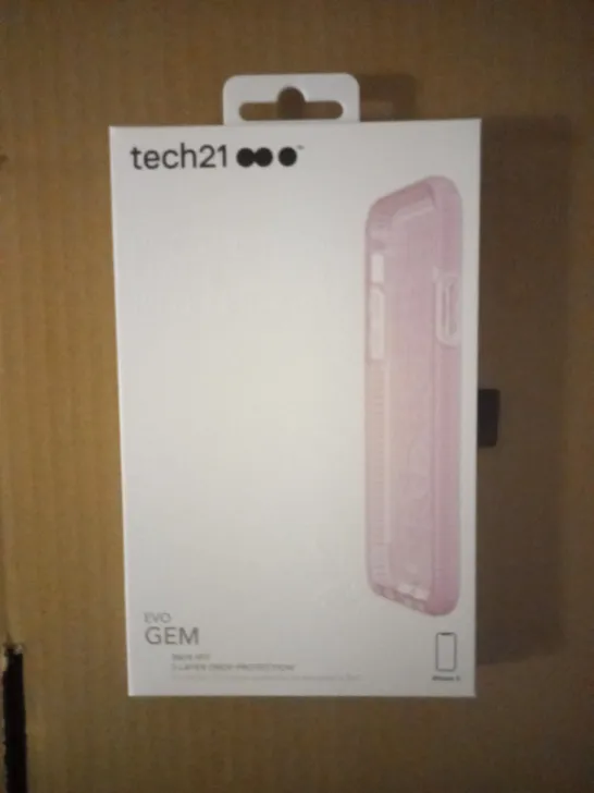 LOT OF APPROXIMATELY 79 BRAND NEW BOXED TECH 21 EVO GEM CASE WITH 9.9FT 3-LAYER DROP PROTECTION FOR IPHONE X T21-5902 ROSE