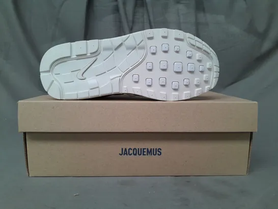 BOXED PAIR OF NIKE AIR MAX 1 JACQUEMUS SHOES IN WHITE UK SIZE 5.5