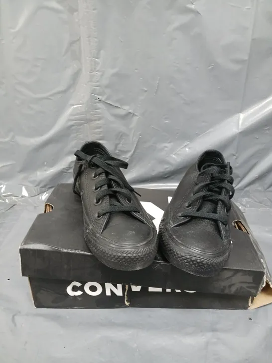 CONVERSE LEATHER OX TRAINERS - BLACK RRP £70