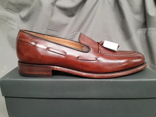 BOXED LOAKA SHOEMAKERS CEDAR CALF CLEATHER BROWN SHOES - UK 9 