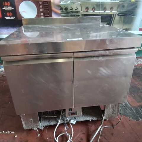 COMMERCIAL DOUBLE DOOR COUNTER FRIDGE