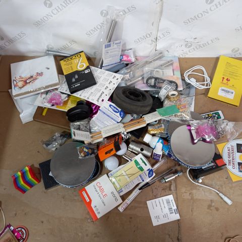 BOX OF A LARGE QUANTITY OF ASSORTED HOUSEHOLD ITEMS TO INCLUDE GOLF BALLS, JETECH TEMPERED GLASS, EONO CHARGE CABLE ETC