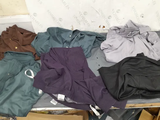 BOX OF APPROXIMATELY 10 ASSORTED PIECES OF CLOTHING IN VARIOUS STYLES, SIZES, AND BRANDS 