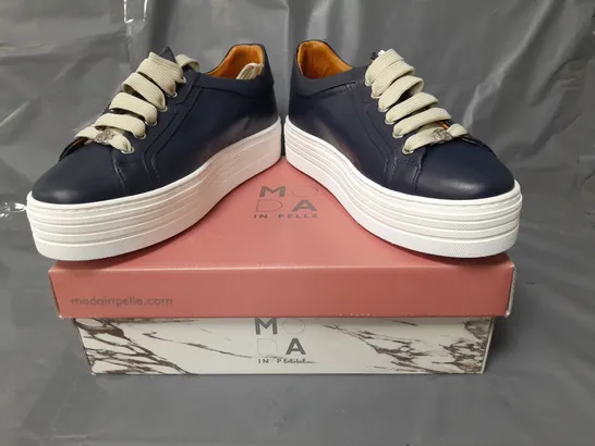 MODA IN PELLE WOMEN'S AZARA NAVY LEATHER TRAINERS SIZE 6