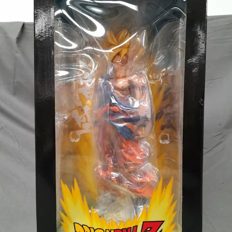 BANPRESTO SUPER MASTER STAR PIECE DRAGONBALL Z COLLECTIBLE FIGURE - THE SON GOKU (SUPER SAIYAN)