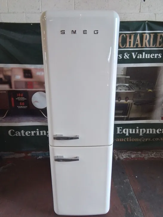 SMEG FREESTANDING 70/30 FRIDGE FREEZER IN CREAM - FAB32RCR5UK