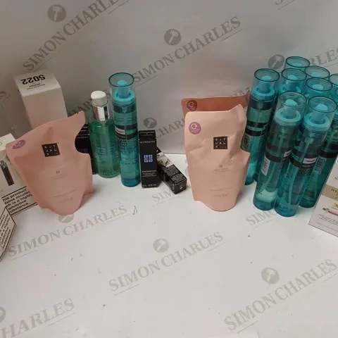 LOT OF APPROXIMATELY 21 HEALTH & BEAUTY ITEMS TO INCLUDE 10 AQUOLINA ICING SUGAR SCENTED BODY WATER SPRAY 150ML, EUCERIN HYALURON FILLER, 2 ASPIRE POCKEX KIT VAPE, ETC