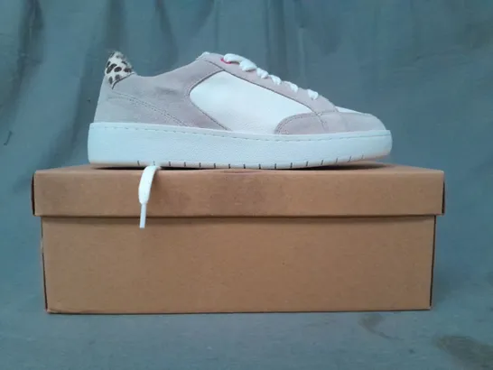 BOXED PAIR OF WHITE STUFF TRAINERS IN WHITE/GREY UK SIZE 4