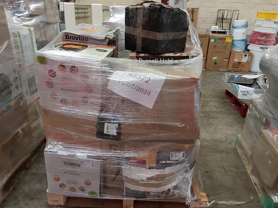 PALLET OF APPROXIMATELY 18 UNPROCESSED RAW RETURN HOUSEHOLD AND ELECTRICAL GOODS TO INCLUDE;