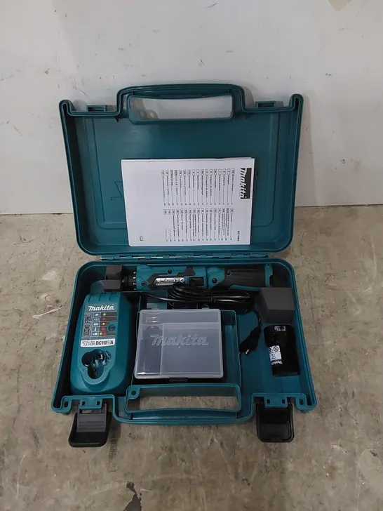 MAKITA DF012D CORDLESS DRILL IN CARRY CASE