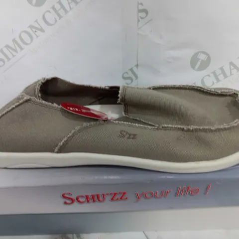 BOXED PAIR OF SCHUZZ SLIP ON SHOES IN STONE COLOUR - EU 40