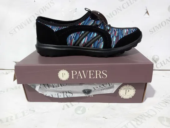 BOXED PAIR OF PAVERS MEMORY FOAM SLIP-ON SHOES IN MULTICOLOUR EU SIZE 38