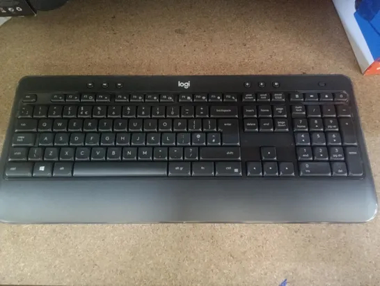 LOGITECH MK540 WIRELESS KEYBOARD