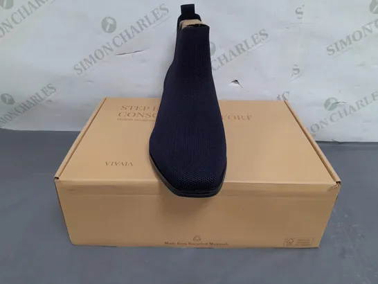 BOXED PAIR OF VIVAIA SHOES IN NAVY EU SIZE 40