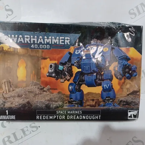 BOXED WARHAMMER 40K SPACE MARINES REDEMPTOR DREADNOUGHT MINIATURE