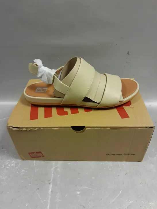 BOXED PAIR OF FITFLOP GRACIE LEATHER BACK STRAP SANDALS - 4.5