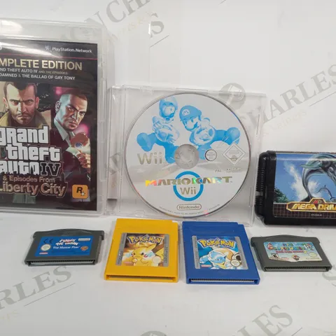 LOT OF APPROXIMATELY 5 ASSORTED VIDEO GAMES FOR VARIOUS PLATFORMS TO INCLUDE POKÉMON YELLOW VERSION (GAMEBOY), ECHO THE DOLPHIN (MEGADRIVE), GTA IV (PS3), ETC