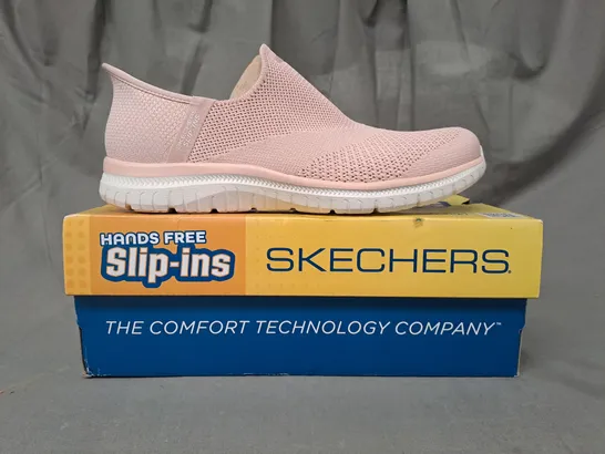 BOXED PAIR OF SKECHERS SLIP-INS IN PINK UK SIZE 6