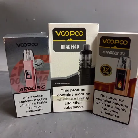 APPROXIMATELY 15 VAPES & E-CIGARETTES TO INCLUDE INNOKIN VOOPOO ARGUS G, VOOPOO DRAG H40, VOOPOOARGUS G2, ETC