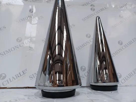 BOXED KELLY HOPPEN SET OF 2 INDOOR OUTDOOR PRELIT GLASS DECOR - REFLECTIVE CONES