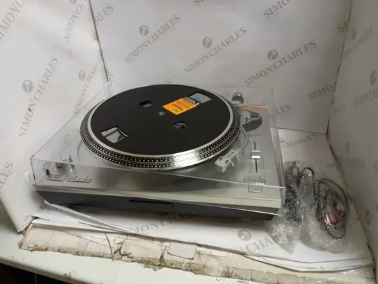 VICTROLA PROFESSIONAL TURNTABLE