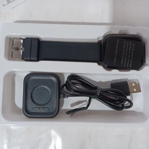 BOXED MOLOCY SMART WATCH