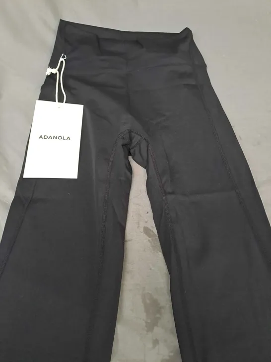 ADANOLA ULTIMATE POCKET LEGGINGS IN BLACK SIZE M