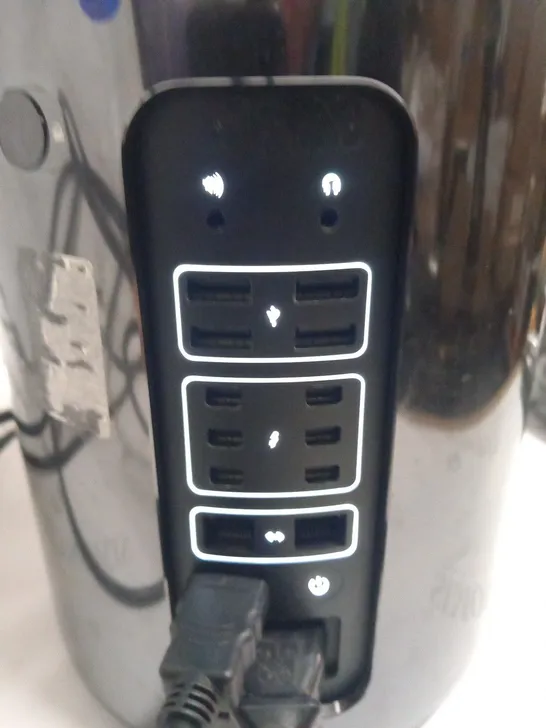 APPLE MAC PRO 6.1 A1481 DESKTOP COMPUTER