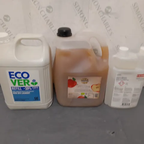 APPROXIMATELY 3 ASSORTED LIQUIDS TO INCLUDE CLEANER FOR MILKSYSTEMS, CIDER VINEGAR AND NON BIO LAUNDRY - COLLECTION ONLY 