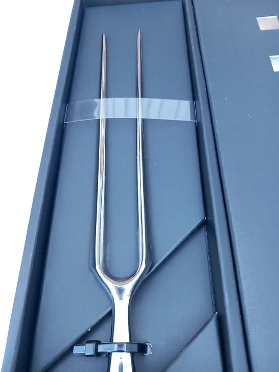 BRAND NEW BOXED SHA RA KU MONO MOLYBDENUM VANADIUM STEEL FJ-17 17CM CARVING FORK