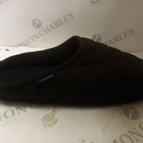 FARAH SLIPPERS IN BLACK - 9/10