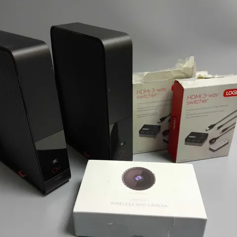 LOT OF 5 ASSORTED ITEMS TO INCLUDE HUB 3.0 ROUTERS, WIRELESS MINI CAMERA AND HDMI SWITCHER