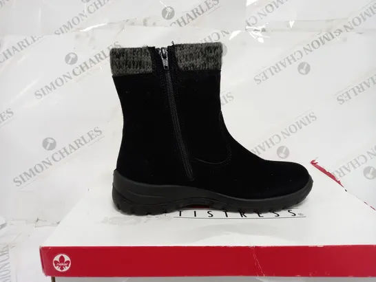 BOXED RIEKER WATER RESISTANT BOOTS, BLACK - SIZE 4 