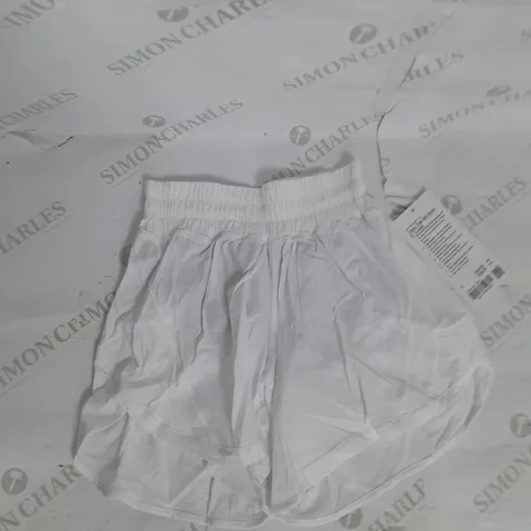 LULULEMON TRACK THAT MR LINED SHORT 5" IN WHITE SIZE 6 