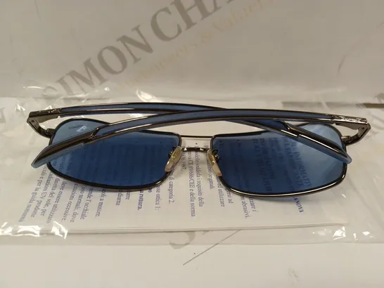 BOX OF APPROX 10 PAIRS OF POLICE 2647I SUNGLASSES 