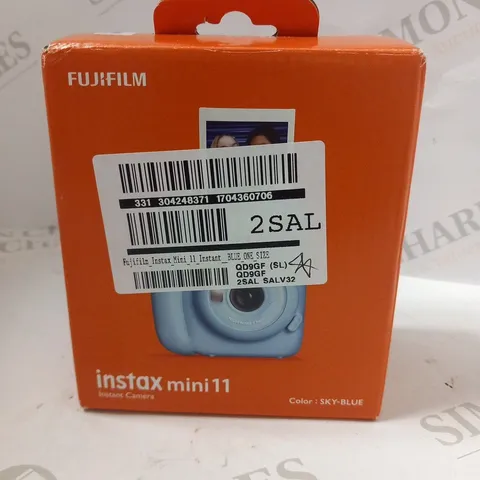 BOXED FUJIFILM INSTAX MINI 11 INSTANT CAMERA