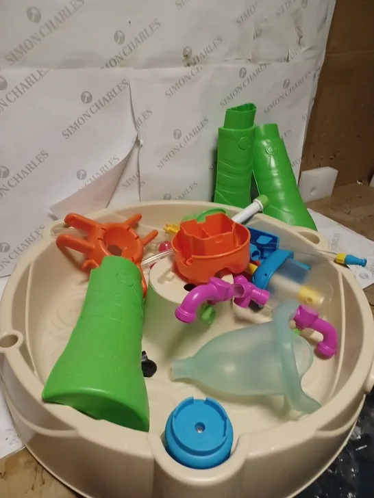 BOXED LITTLE TIKES FOUNTAIN FACTORY WATER TABLE RRP £70