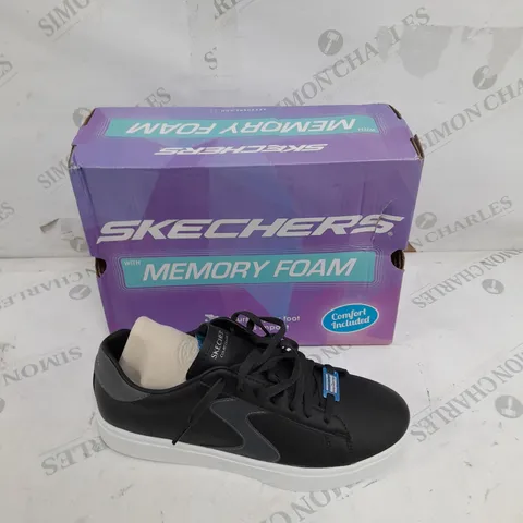 BOXED PAIR OF SKETCHERS CHAOS LACE TRAINER BLACK SIZE 6  