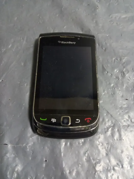 BLACKBERRY TORCH PHONE IN BLACK 