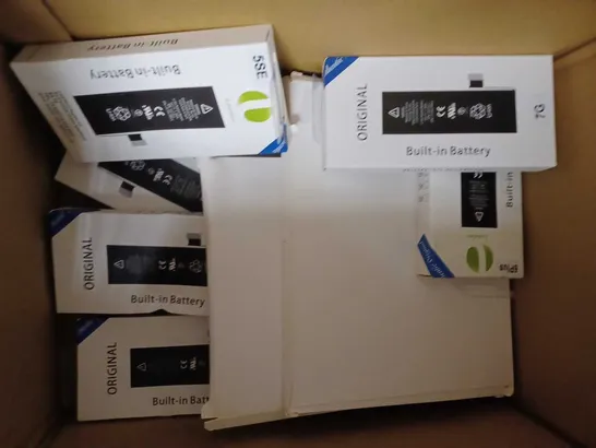 BOX OF APPROXIMATELY 10 ASSORTED HOUSEHOLD ITEMS TO INCLUDE 5SE BATTERY, S8 PLUS BATTERY, ETC