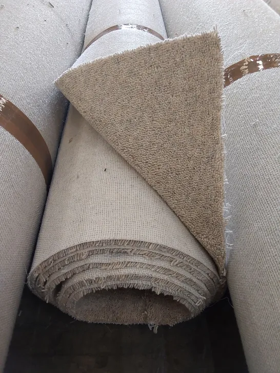 ROLL OF QUALITY LAKELAND HERD TWIST ULLSWTR CARPET // SIZE: APPROX 4 X 3.45m