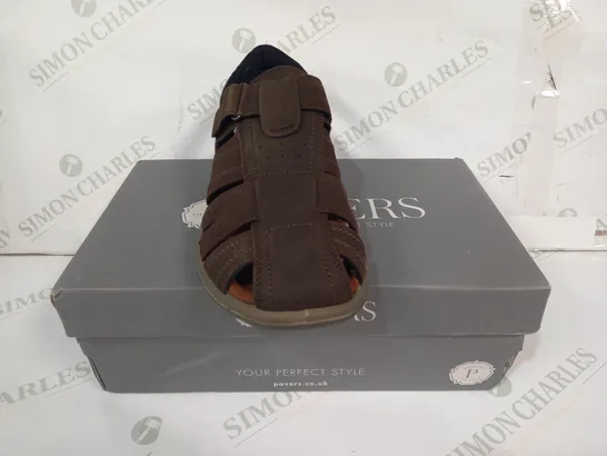 BOXED PAIR OF PAVERS SANDALS IN BROWN UK SIZE 10