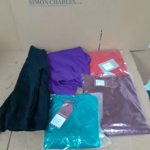 LARGE BOX OF ASSORTED SCHOOL UNIFORM IN VARIOUS COLOURS AND SIZES 