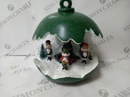 BOXED CHRISTMAS SCENE ORNAMENT 