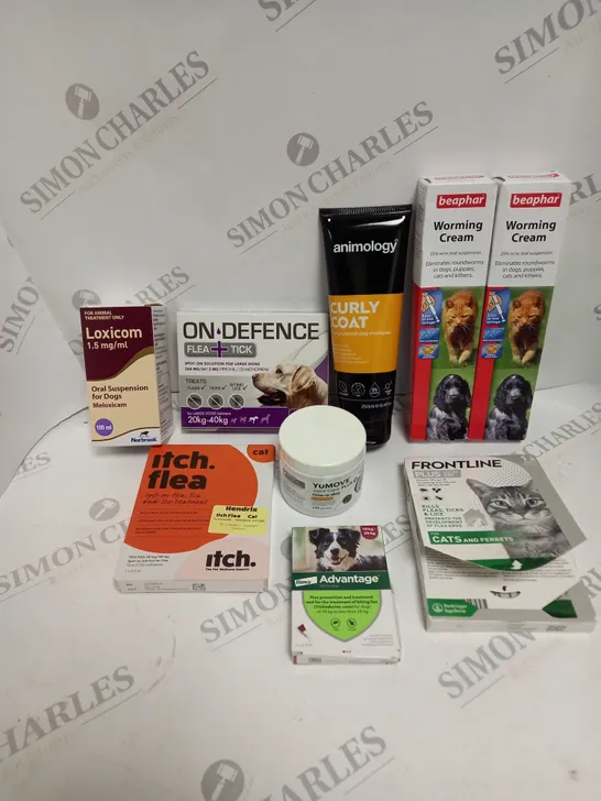 APPROXIMATELY 20 ASSORTED PET MEDICATION/CARE PRODUCTS TO INCLUDE WORMING CREAM, FRONTLINE FLEA TREATMENT, LOXICOM ETC 