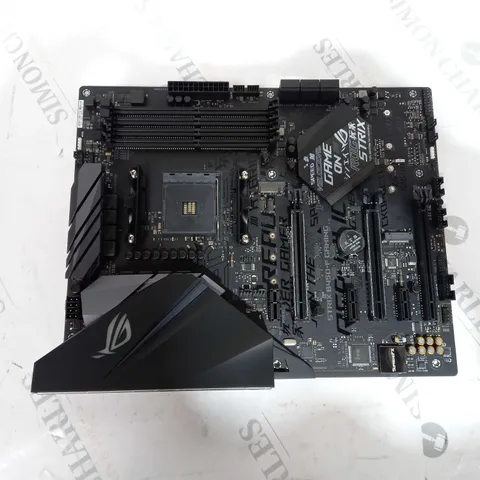 BOXED REPUBLIC OF GAMERS STRIX B450-F GAMING MOTHERBOARD