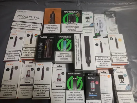 LOT OF APPROXIMATELY 20 ASSORTED VAPING ITEMS AND ACCESSORIES TO INCLUDE VAPORESSO, ASPIRE AND SMOK