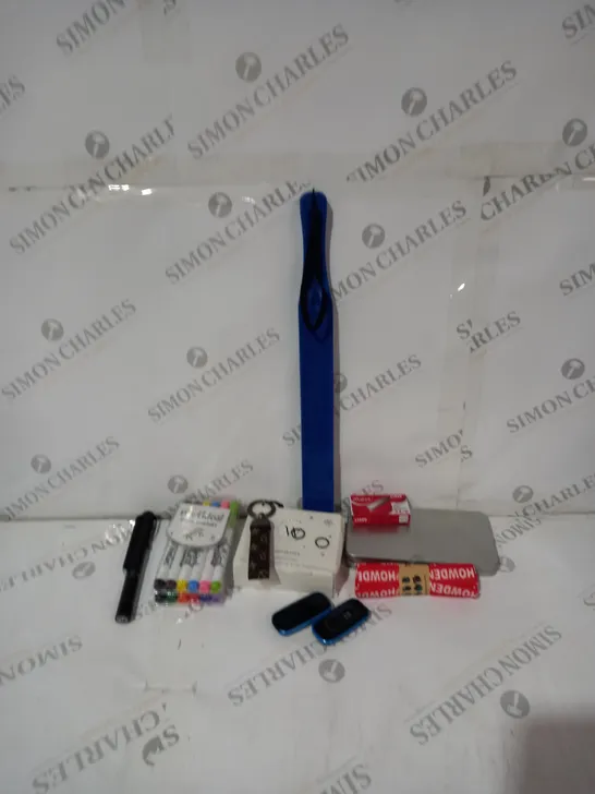 BOX OF ASSORTED ITEMS TO INCLUDE KEY RINGS, COLOURING PENS, TORCH