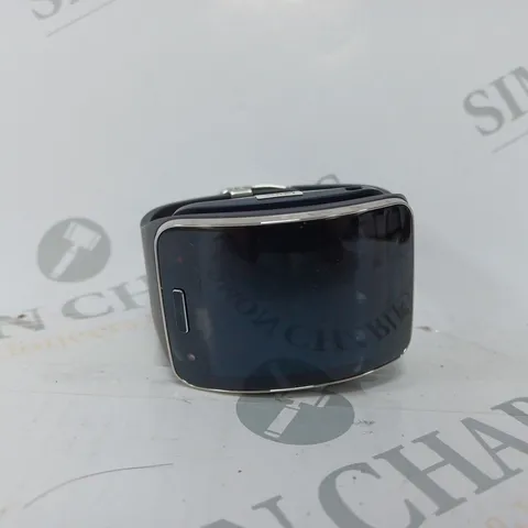 SAMSUNG GEAR S IN BLACK