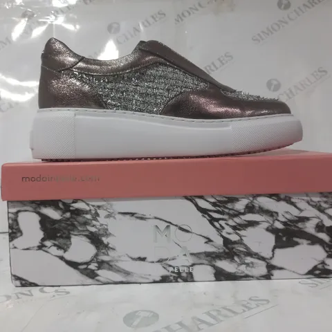 BOXED PAIR OF MODA IN PELLE ALTHEA SLIP-ON CHUNKY WEDGE TRAINERS IN METALLIC PEWTER EU SIZE 39
